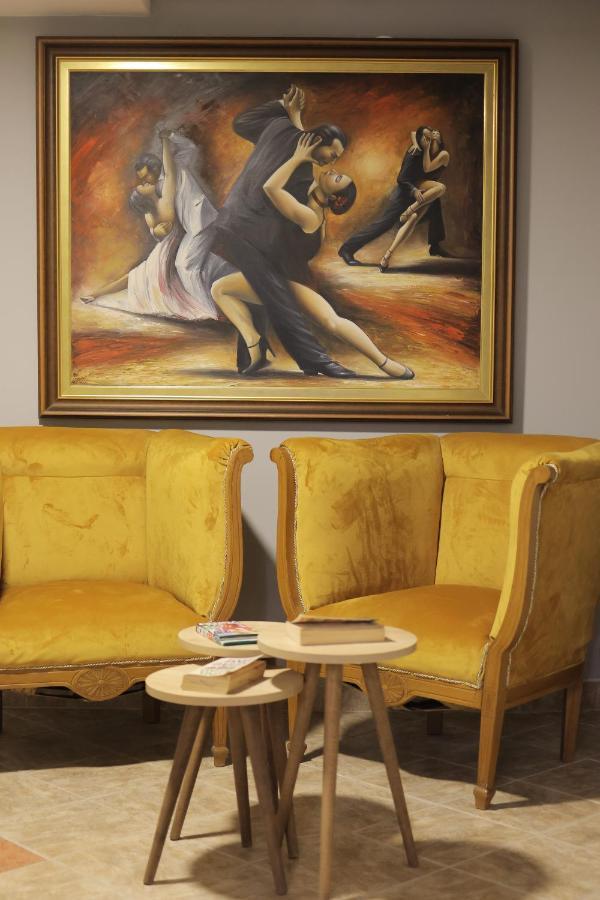 Zaro Apartments Bitola Bagian luar foto