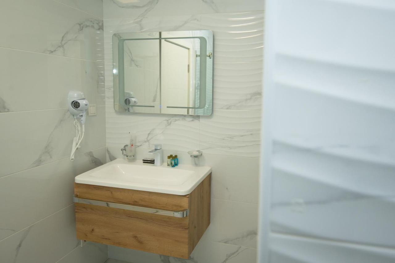 Zaro Apartments Bitola Bagian luar foto